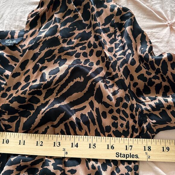 Rails Tops Animal Print High Low Silky 1/4 Buttons Blouse Brown/Black Small - Picture 6 of 7